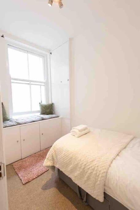 Lovely 2 Bedroom Apartment In Chelsea Sw3 Londres Exterior foto